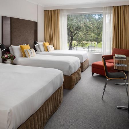 Rydges Bankstown Hotel Bagian luar foto