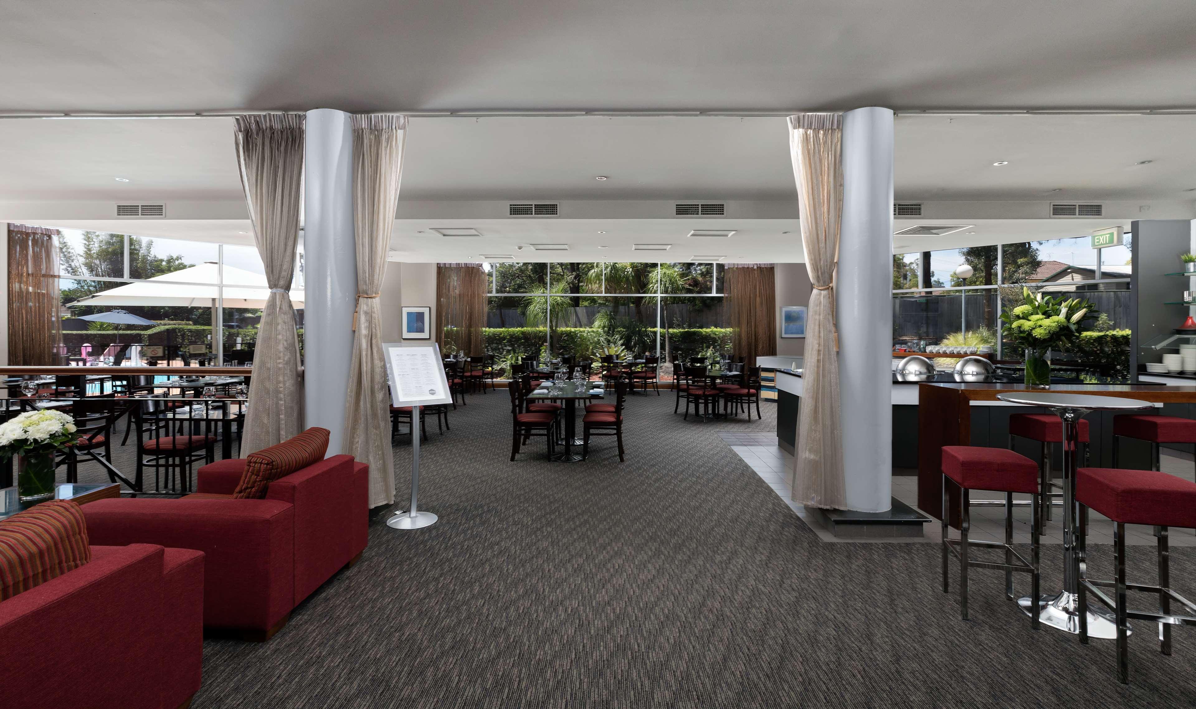 Rydges Bankstown Hotel Bagian luar foto