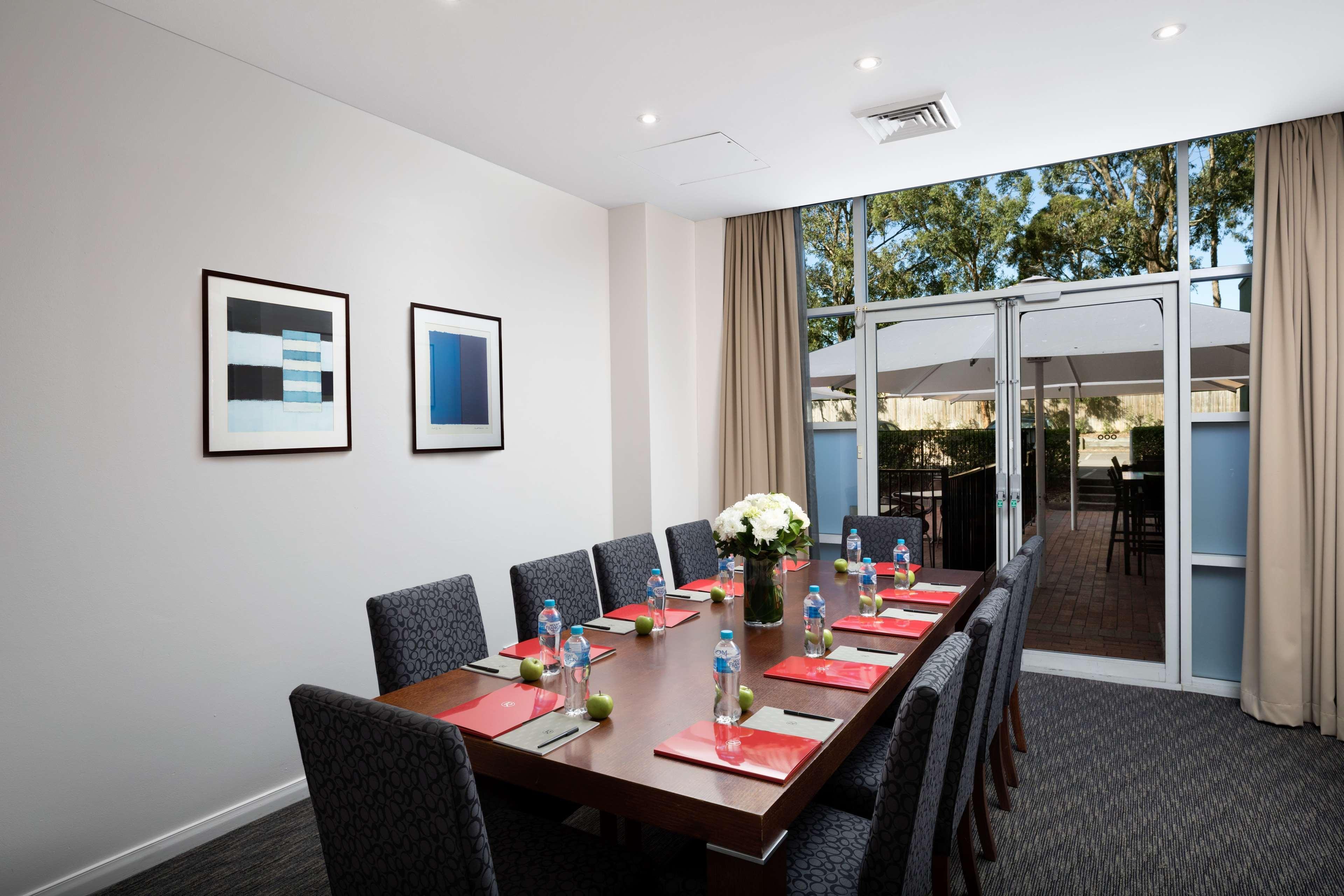 Rydges Bankstown Hotel Bagian luar foto