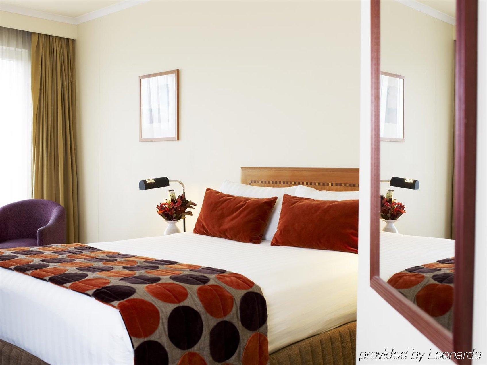 Rydges Bankstown Hotel Bagian luar foto