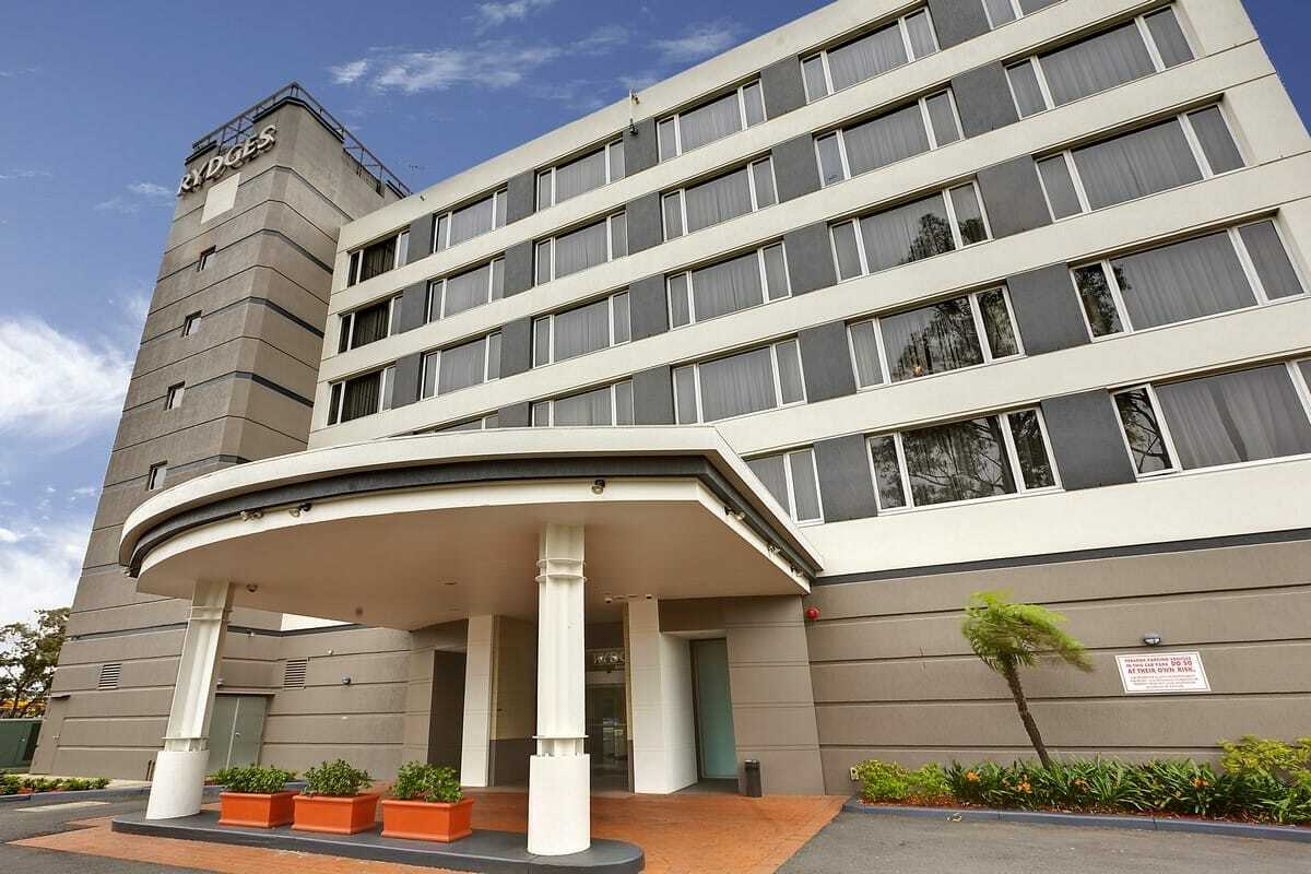 Rydges Bankstown Hotel Bagian luar foto